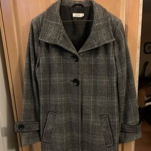 Ladies winter coat, size 12, Brand is Laura